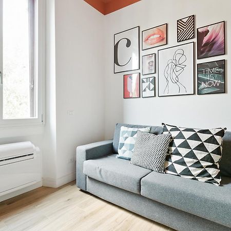 Modern And Cozy Apt In Porta Romana Milano Exteriör bild